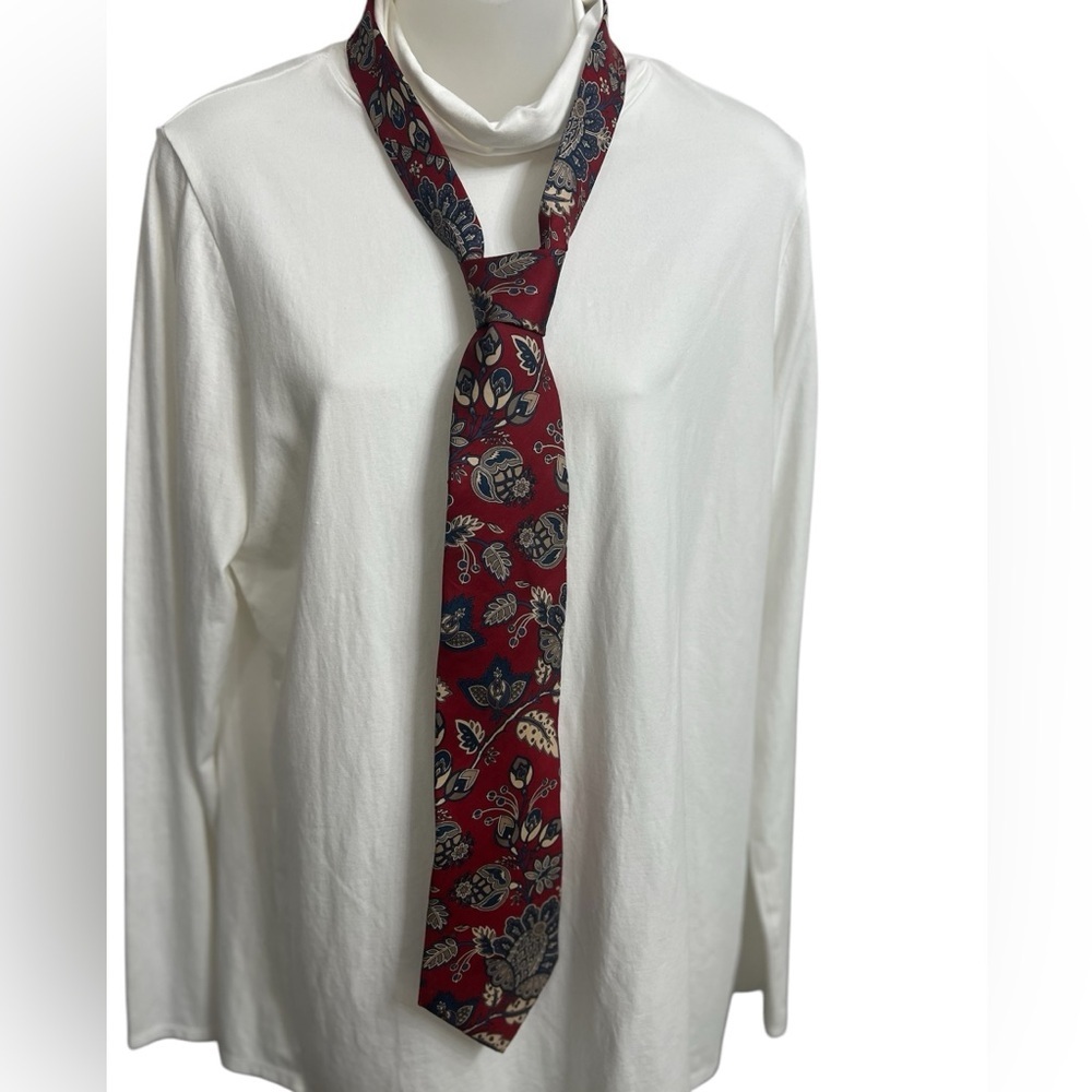 Salvatori Blue Red 100% Silk Tie Floral Flowers Made in USA